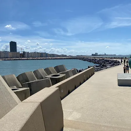 Appartement Panoramic View On Beach, Ships, Sea - Place To Be